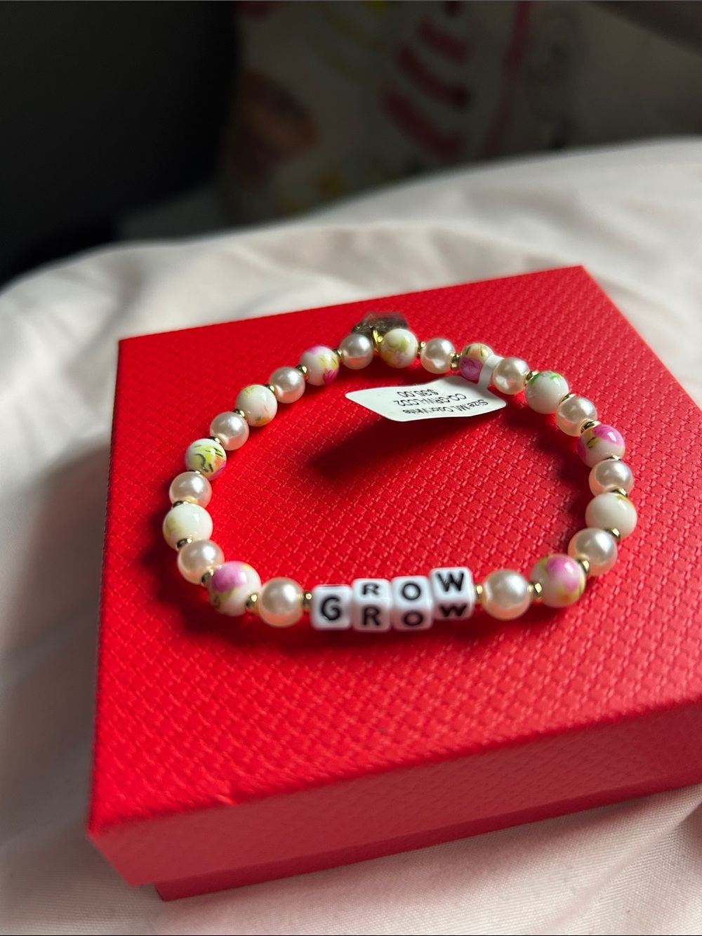 NWT Little Words Project 'GROW' Beaded Stretch Bracelet - Pink & White